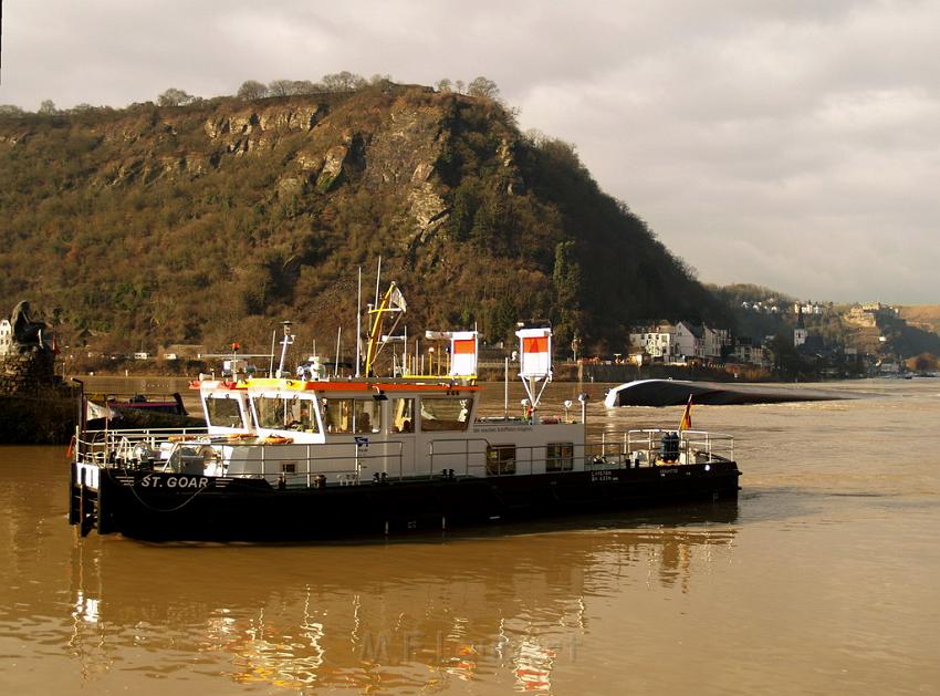 Schiff gesunken St Goarhausen Loreley P043.jpg